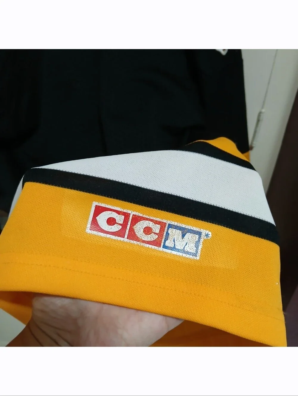 Vintage Boston Bruins Hockey CCM Air-Knit Size S Jersey Embroidered US Made